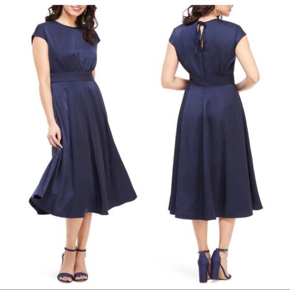 Gal Meets Glam Dresses & Skirts - Gal Meets Glam Julia Crepe Back Satin Dress Navy